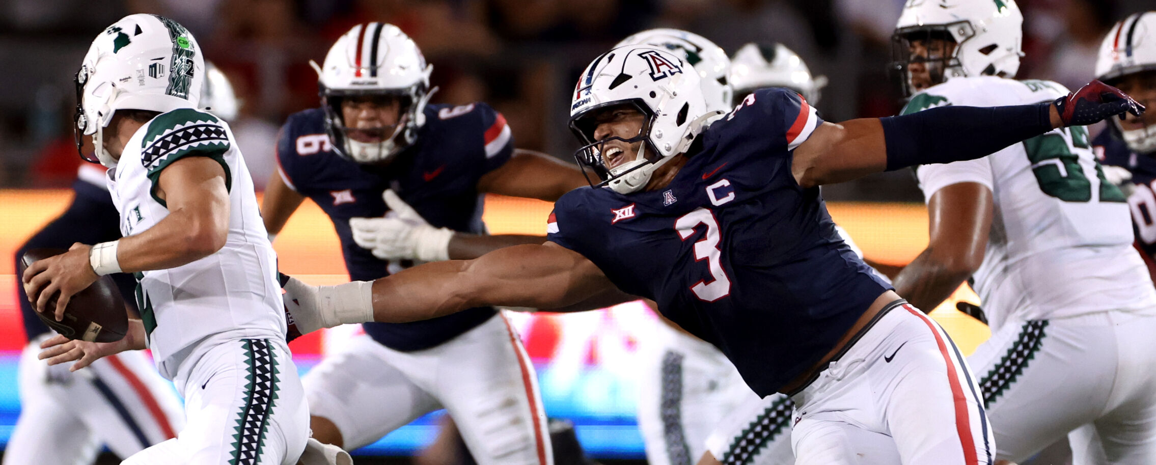 ÃÛÁÄÖ±²¥ vs Hawaii, NCAA football